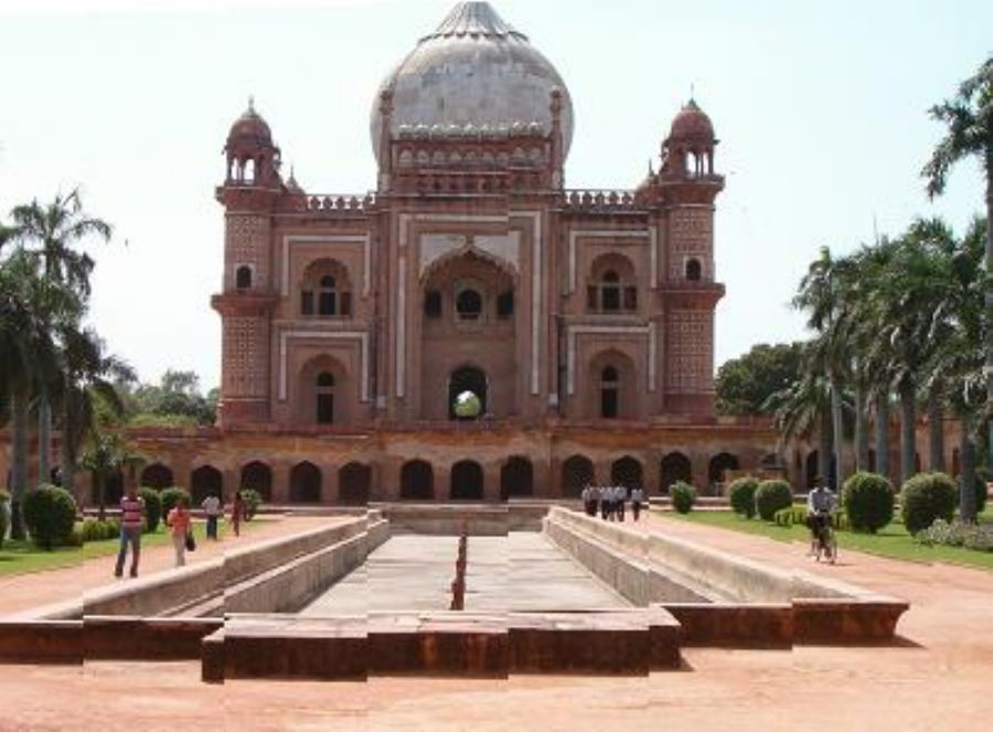 A Mughalian tomb in Delhi
