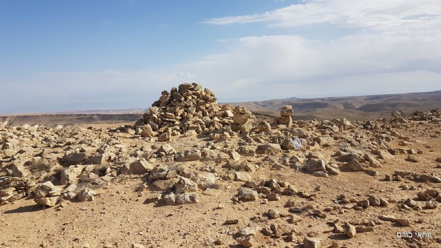 קבר עתיק בהר רמון
