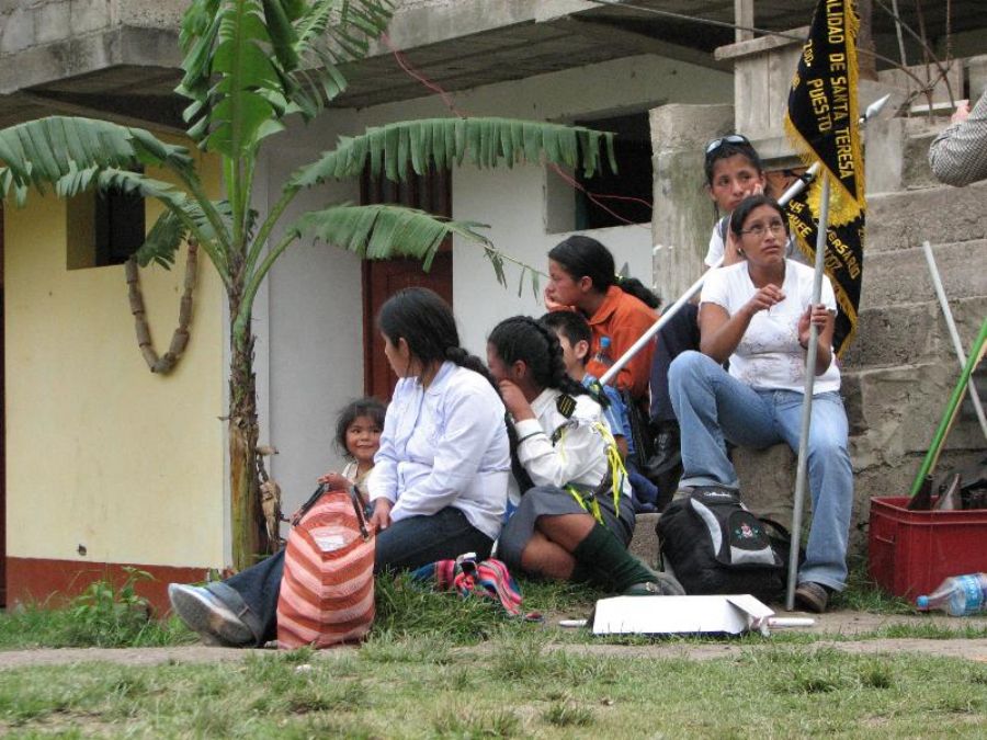 Peruvian family