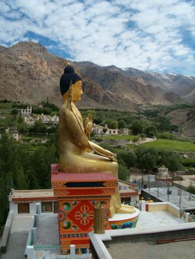 25 m Budha - Likir 